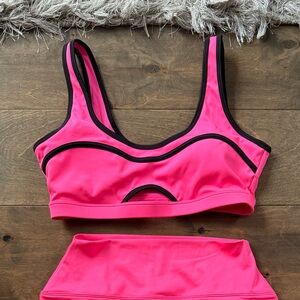 Beach riot Hot pink sports bra